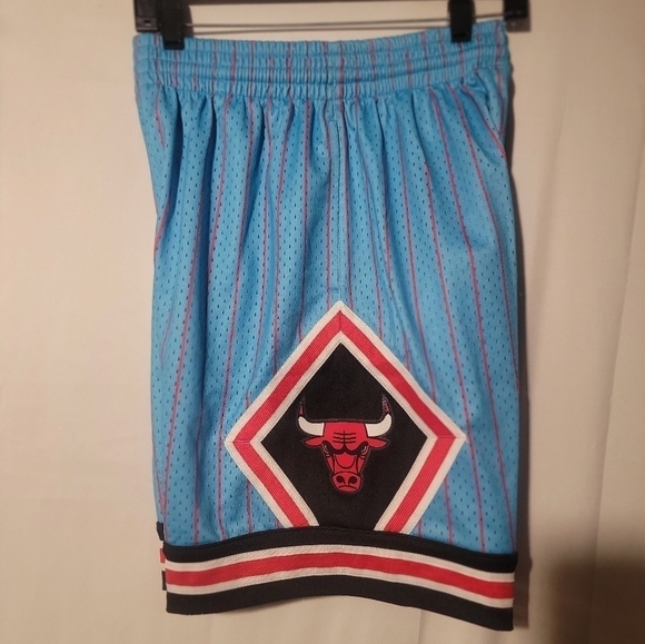SIZE S Mitchell & Ness Lt Blue NBA Chicago Bulls 1995-96 Reload Swingman - Picture 3 of 7